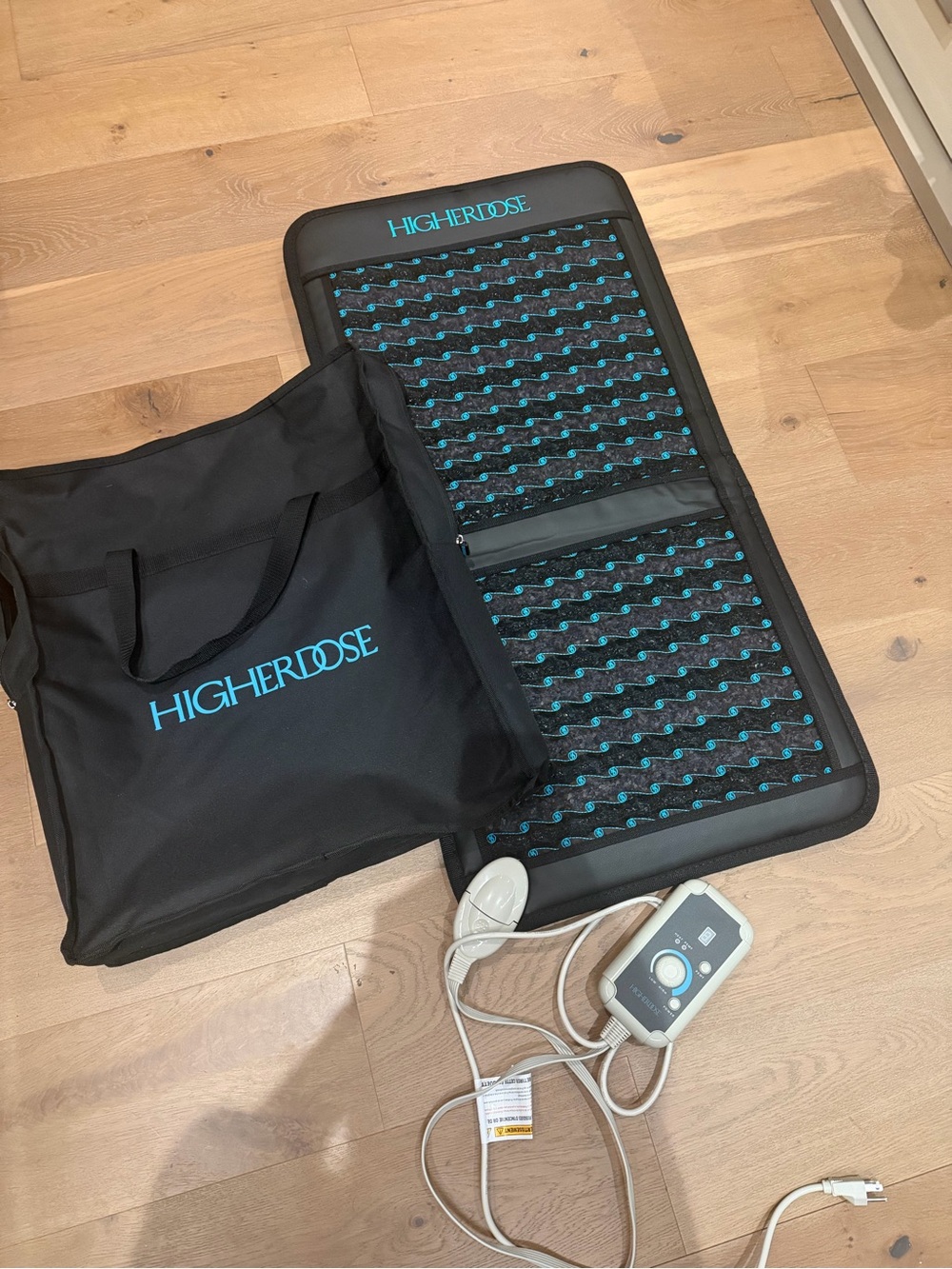 HIGHERDOSE Infrared PEMF Go Mat with travel bag